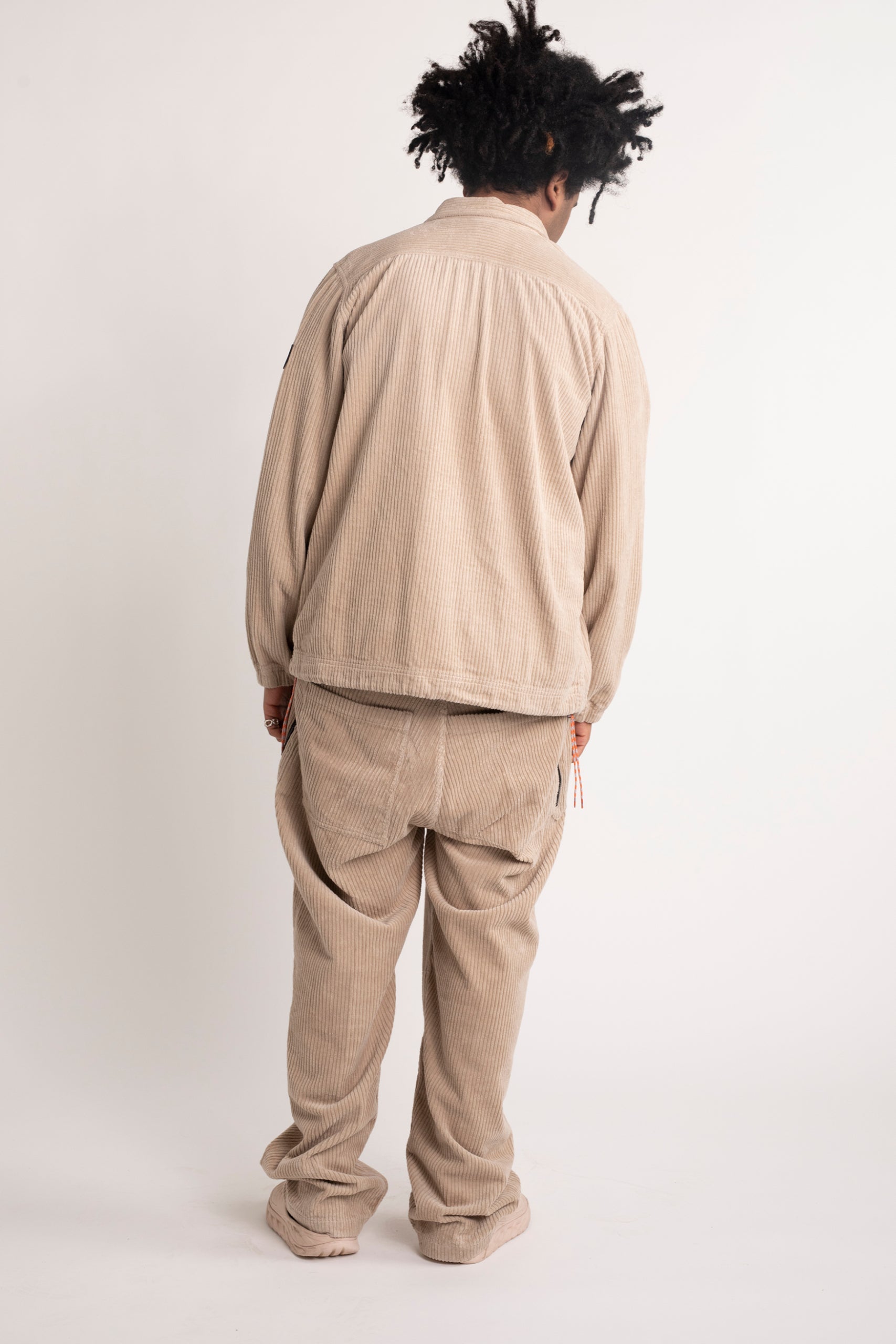 Load image into Gallery viewer, Corduroy Overshirt